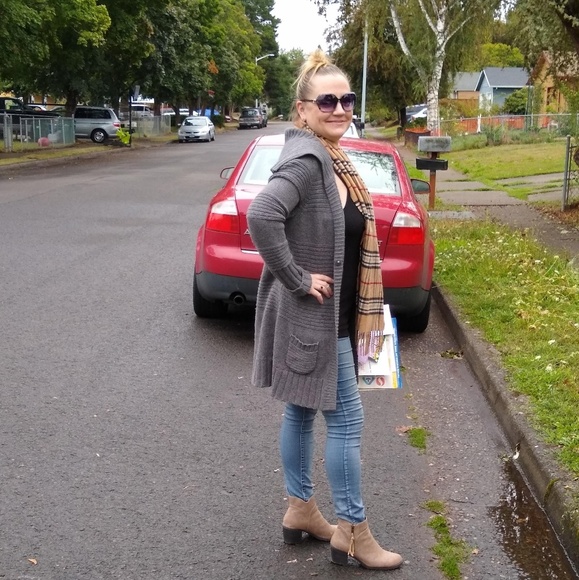 Meet your Posher, Wendy - Picture 3 of 8